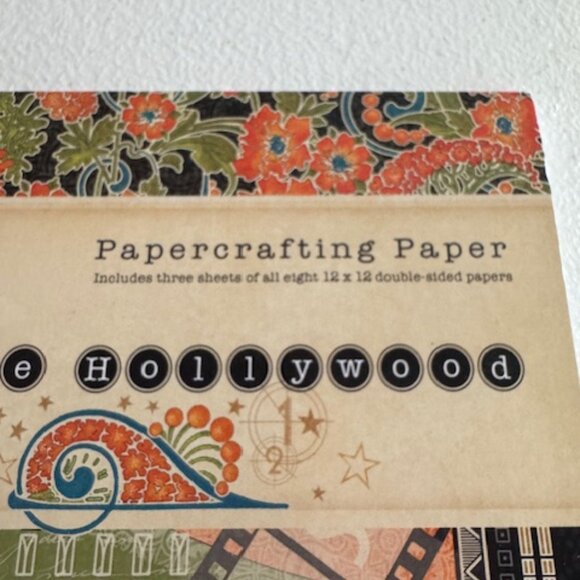 NWT Graphic 45 Vintage Hollywood Set of Crafting Papers - Picture 2 of 13